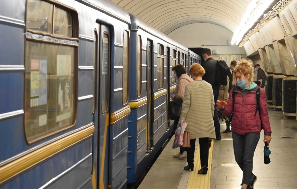 Kiyev metrosu uzun fasilədən sonra fəaliyyətini bərpa edib
