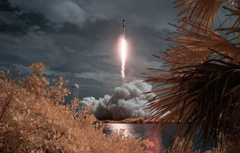 NASA ilk dəfə özəl şirkət vasitəsilə kosmosa astronavt göndərdi