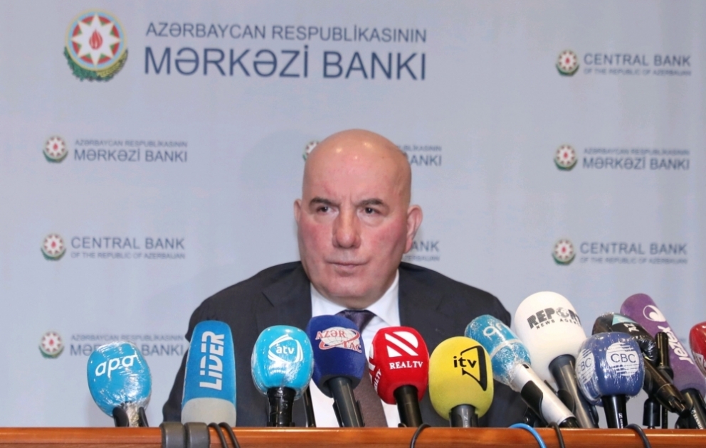 Elman Rüstəmov: Yay aylarında inflyasiyanın bir qədər də azalacağına ümid edirik