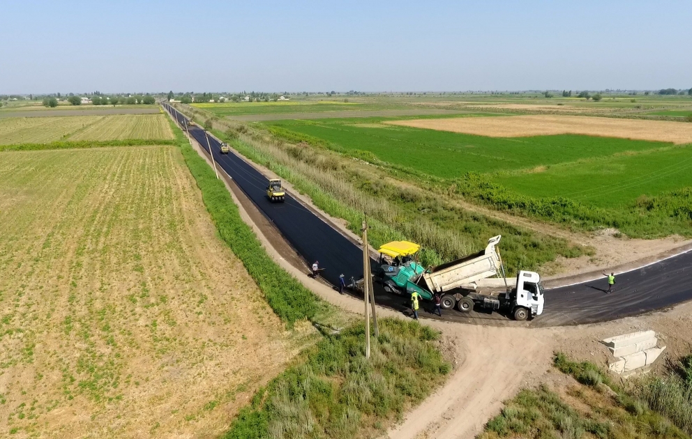 Salyanda 11 kilometrlik avtomobil yolu yenidən qurulur