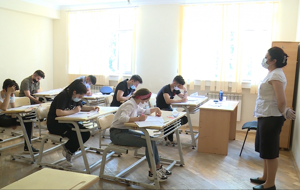 Учащиеся 9 и 11 классов сдали выпускные экзамены