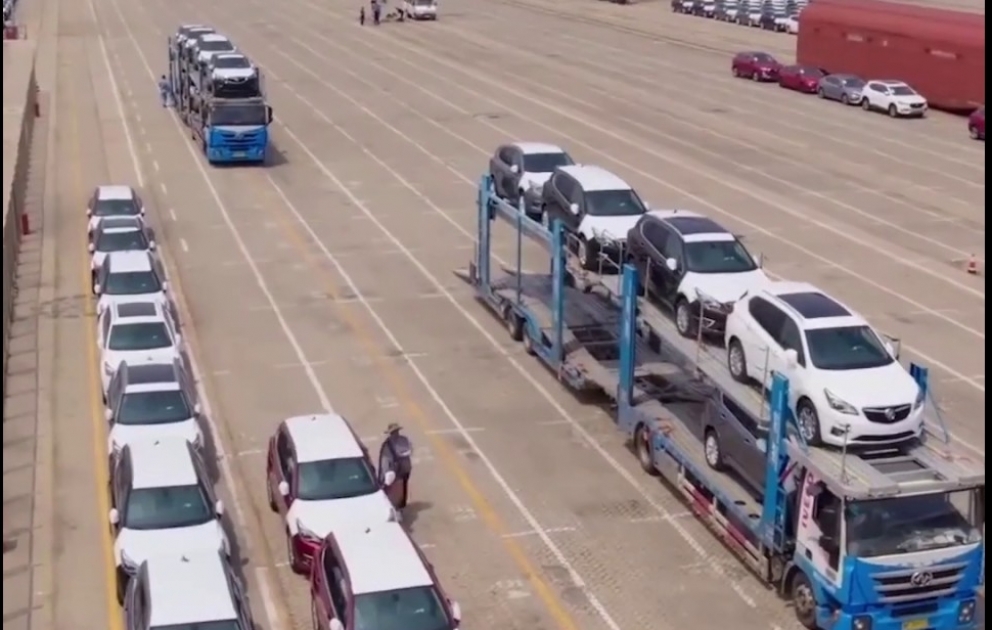 Aerial China: 1,924 cars aboard a ship within 11 hours