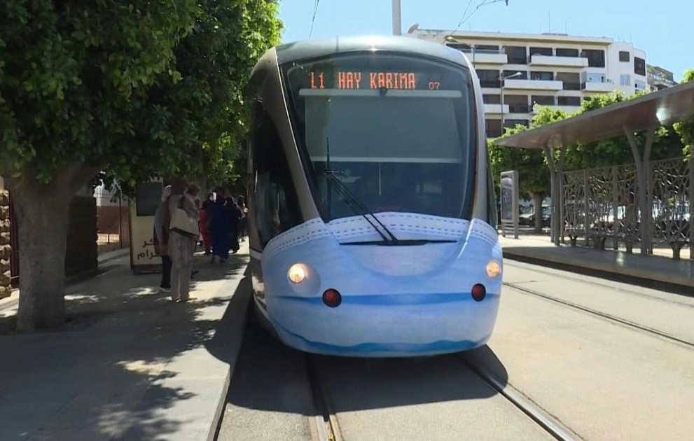 Mərakeşdəki tramvaylar maska ilə dekor olundu