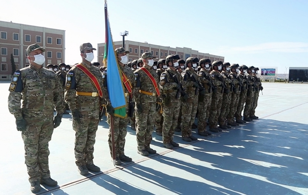 Парадный расчет Азербайджанской Армии отправился в Москву