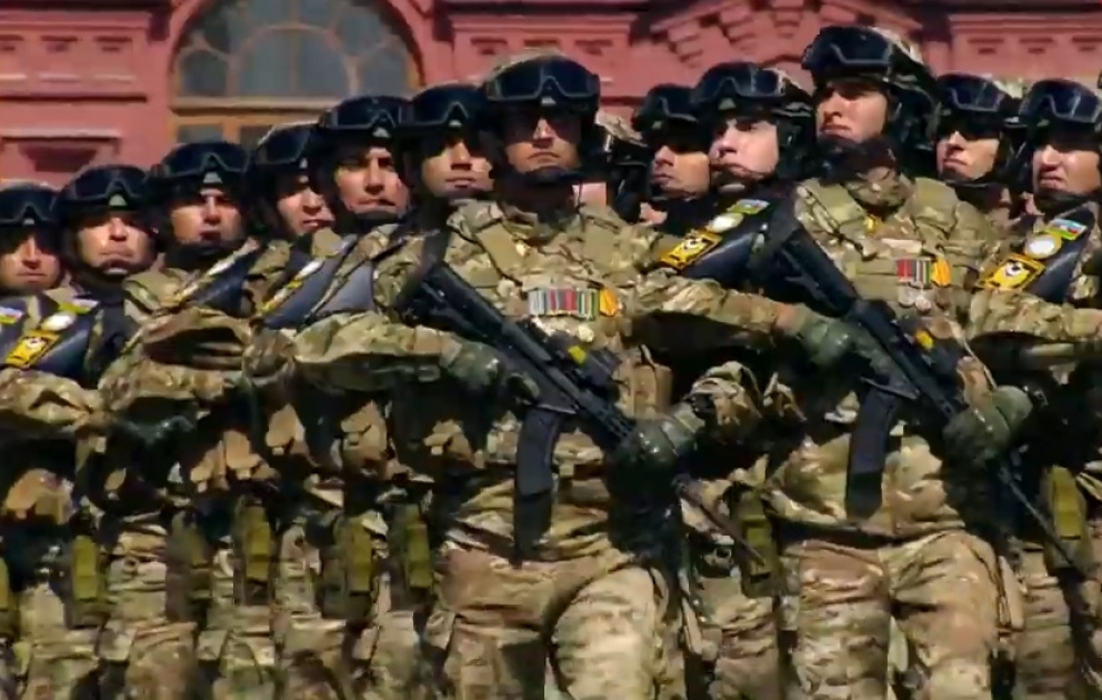 Des militaires azerbaïdjanais ont participé à un défilé à Moscou