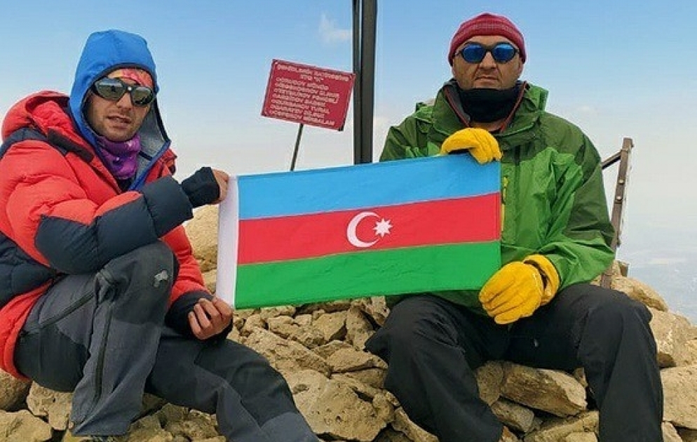 Hərbçilərin Şahdağ zirvəsinə alpinizm ekspedisiyası təşkil olunub