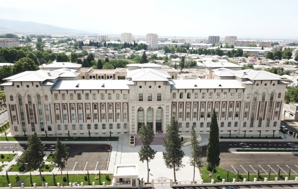 Le président Ilham Aliyev participe à l’inauguration de la nouvelle annexe de l’Université agraire d’Etat d’Azerbaïdjan à Gandja