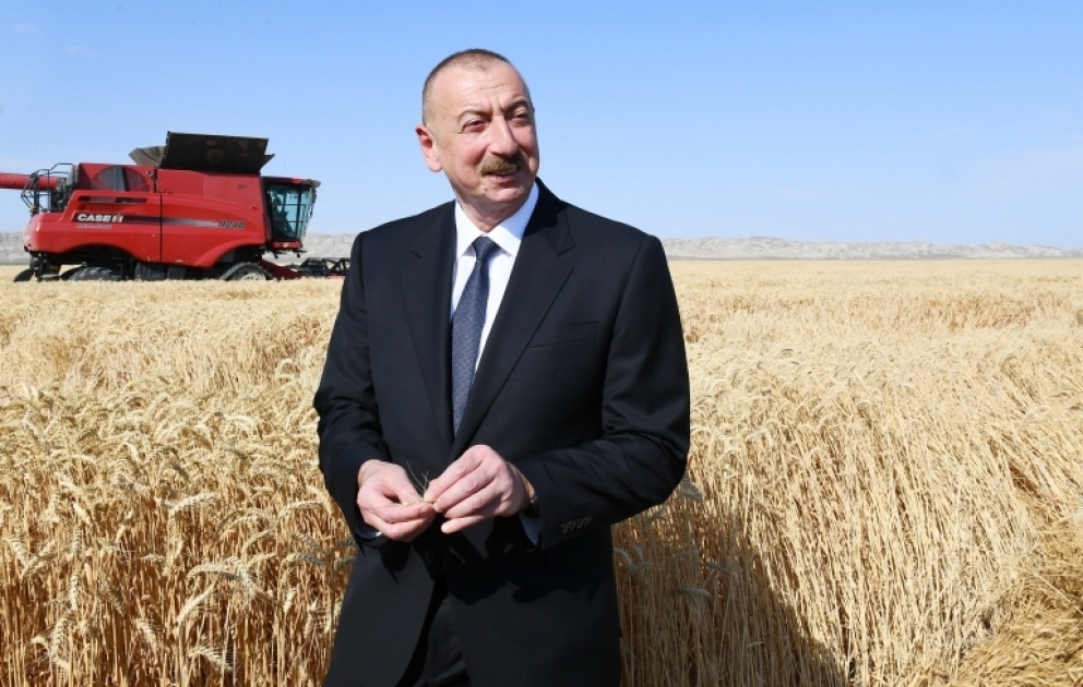 Samoukh : un parc agricole a été présenté, la moisson de blé et le semis de maïs lancés