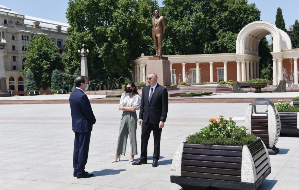 Präsident Ilham Aliyev zu Besuch in der Stadt Ganja