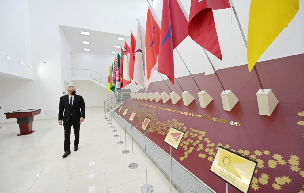 Präsident Ilham Aliyev weiht Museum für Staatssymbole in Mingachevir ein