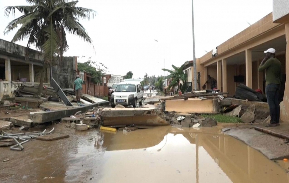 Abidjan sous les eaux après des pluies torrentielles