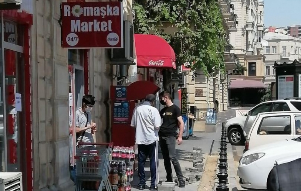 Bakıda daha bir koronavirus xəstəsi marketdə SAXLANILDI