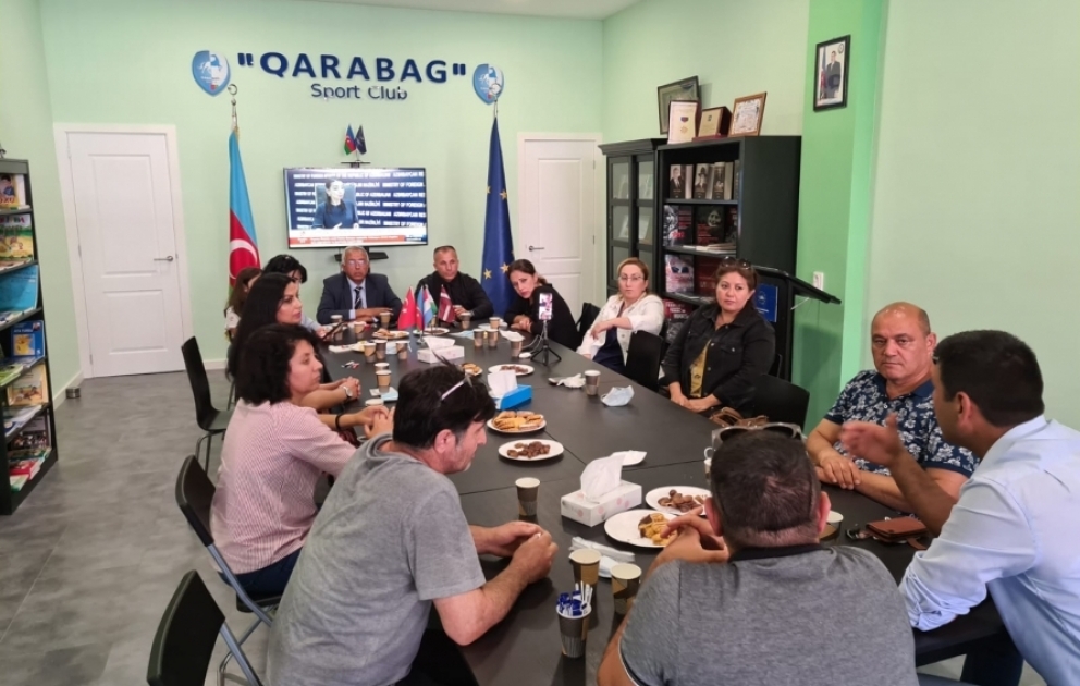 Niderlanddakı Azərbaycan diaspor təşkilatlarının nümayəndələri Ermənistanın təxribatına etiraz edirlər