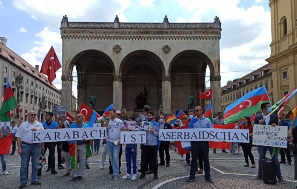 Münhendə Azərbaycan xalqına və Azərbaycan Ordusuna dəstək ifadəsi olan növbəti kütləvi aksiya keçirilib
