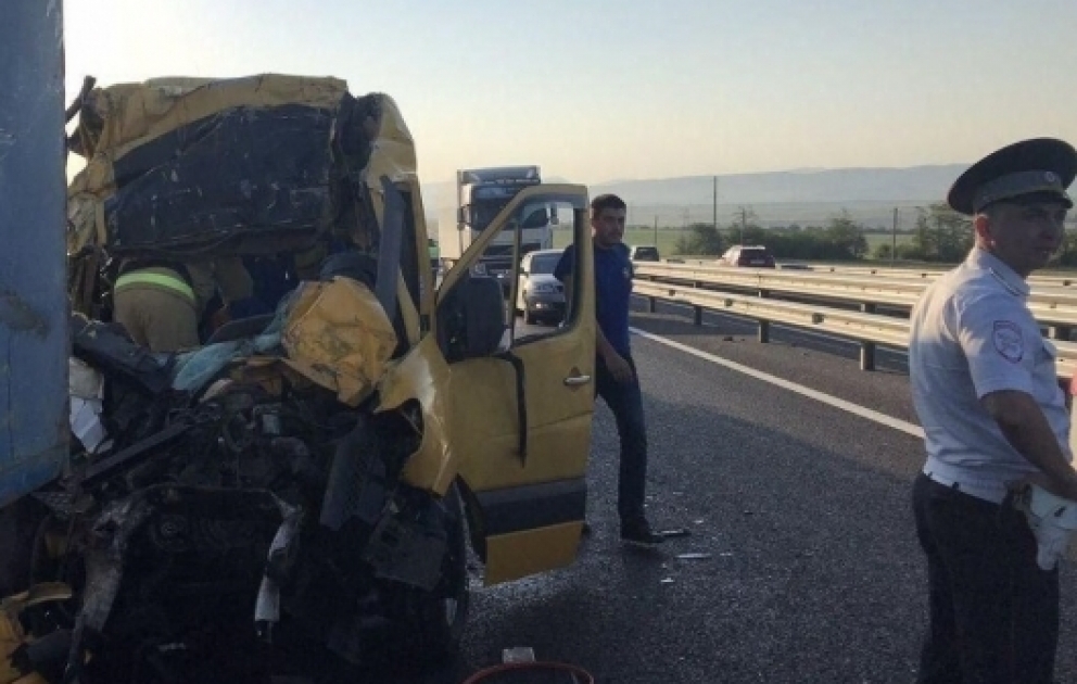 Rusiyada yol qəzası: 8 ölü