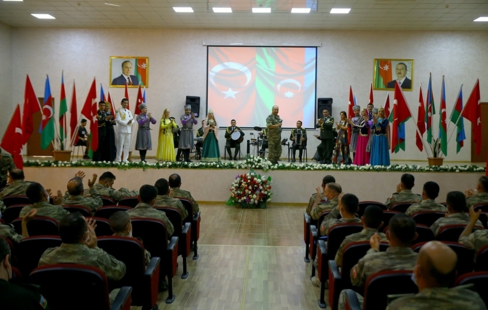 “Azərbaycan-Türkiyə qardaşlığı əbədi və sarsılmazdır” devizi altında təntənəli mərasim keçirilib