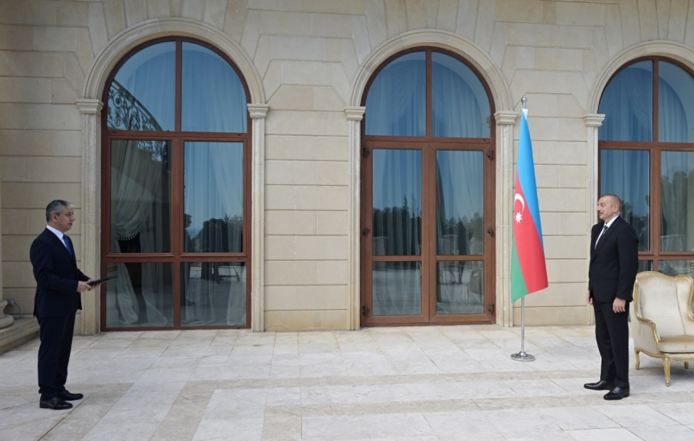 President Ilham Aliyev received credentials of incoming Uzbek ambassador