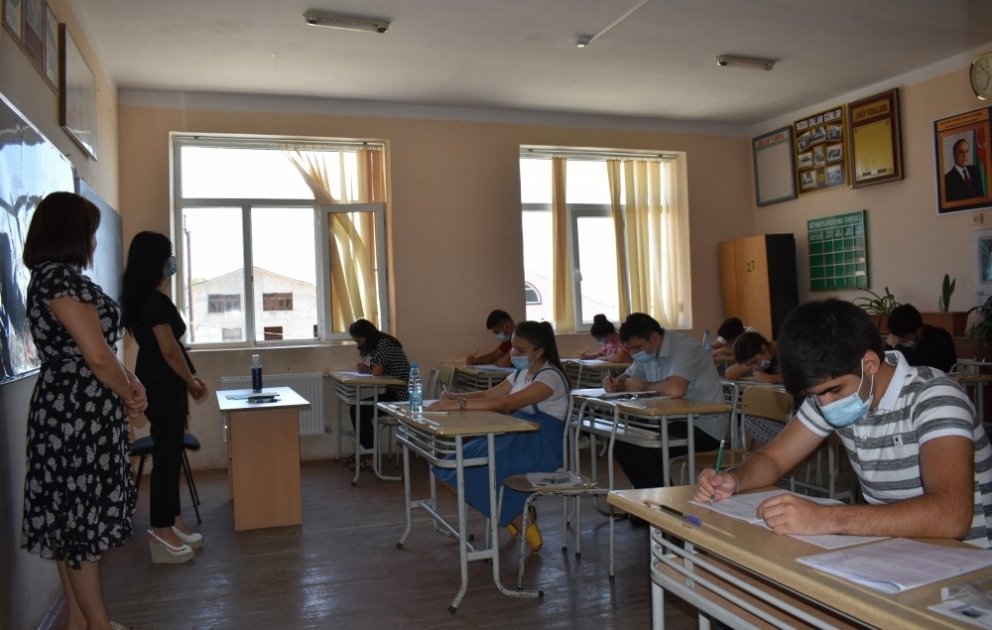 Şimal bölgəsindən olan 1019 abituriyent Xaçmaz şəhərində biliklərini sınayıb