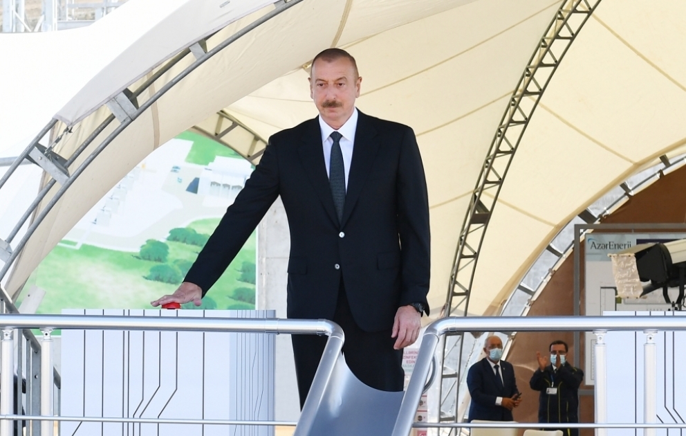 Le président Ilham Aliyev se rend sur le chantier de la sous-station électrique « Gobou »