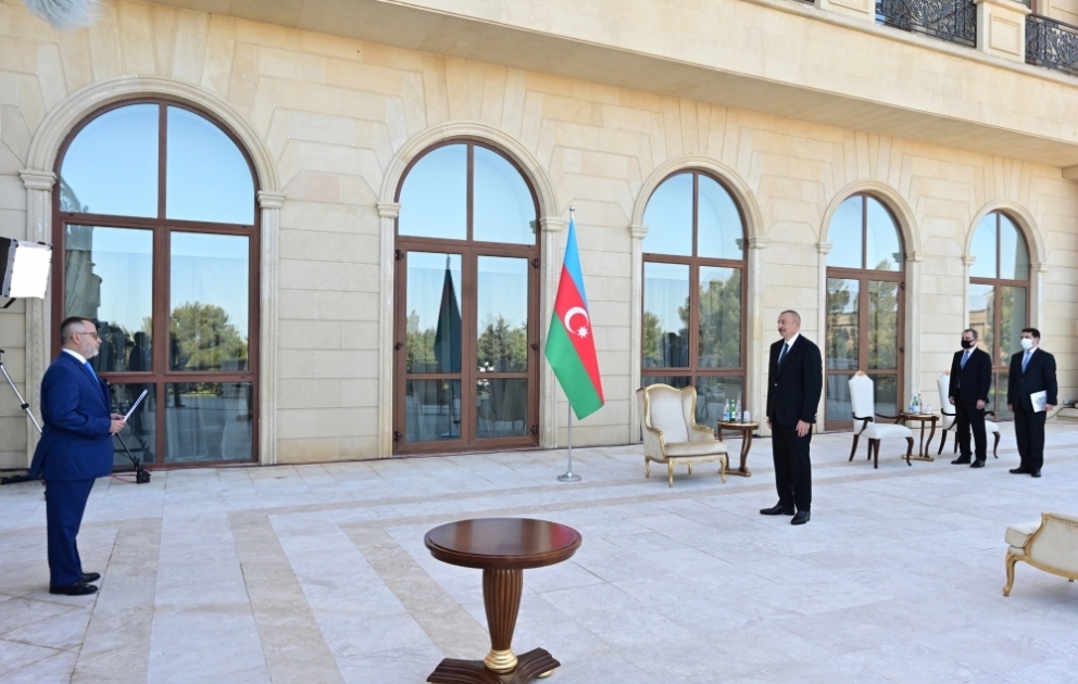 President Ilham Aliyev received credentials of incoming Greek ambassador