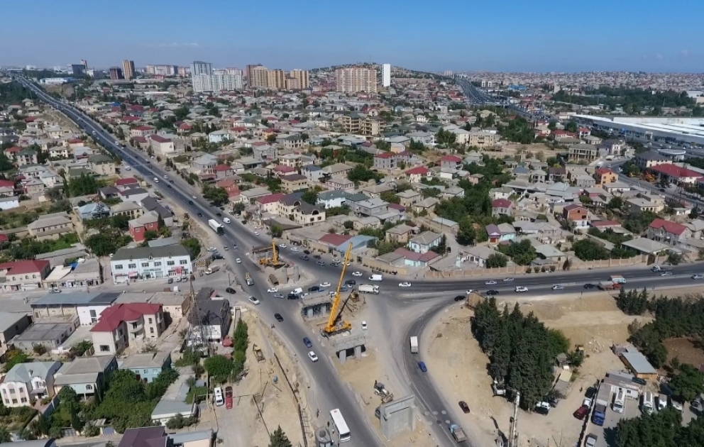 В районе круга Сулутепе строится разноуровневая транспортная развязка