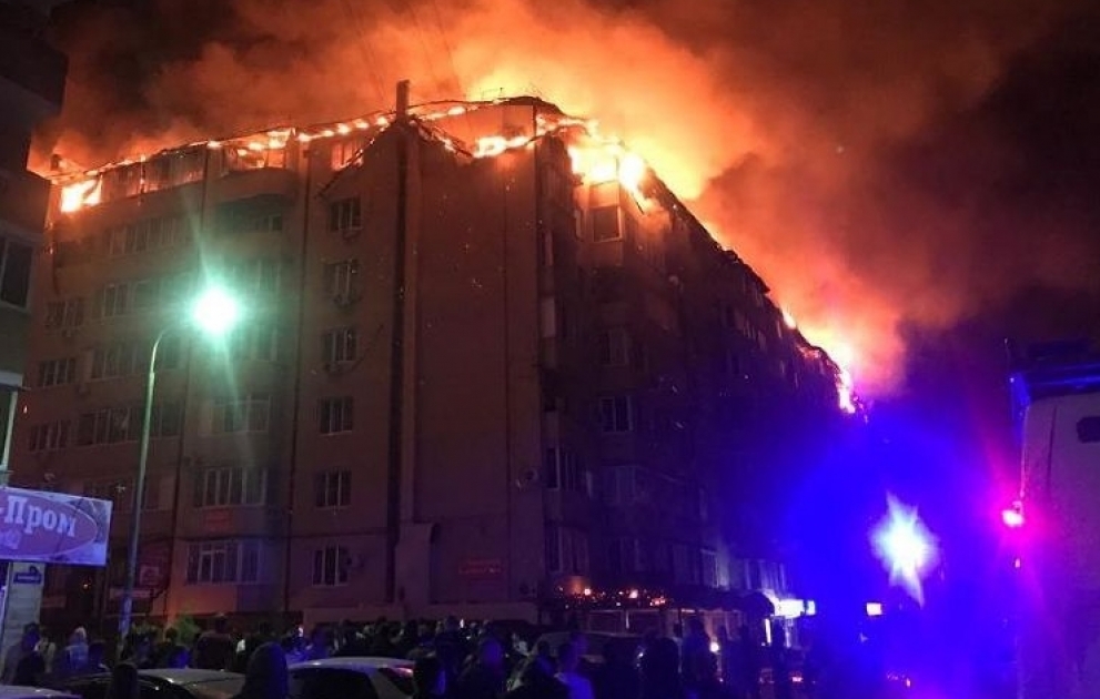 В Краснодаре произошел крупный пожар в жилой многоэтажке