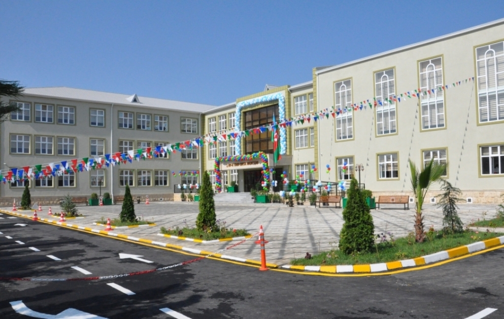 Beyləqanın Dünyamalılar kəndində 624 şagird yerlik məktəb binası istifadəyə verilib