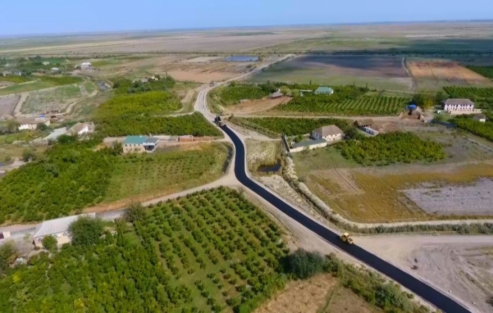 Kürdəmirdə 3 kəndi birləşdirən yol yenidən qurulur