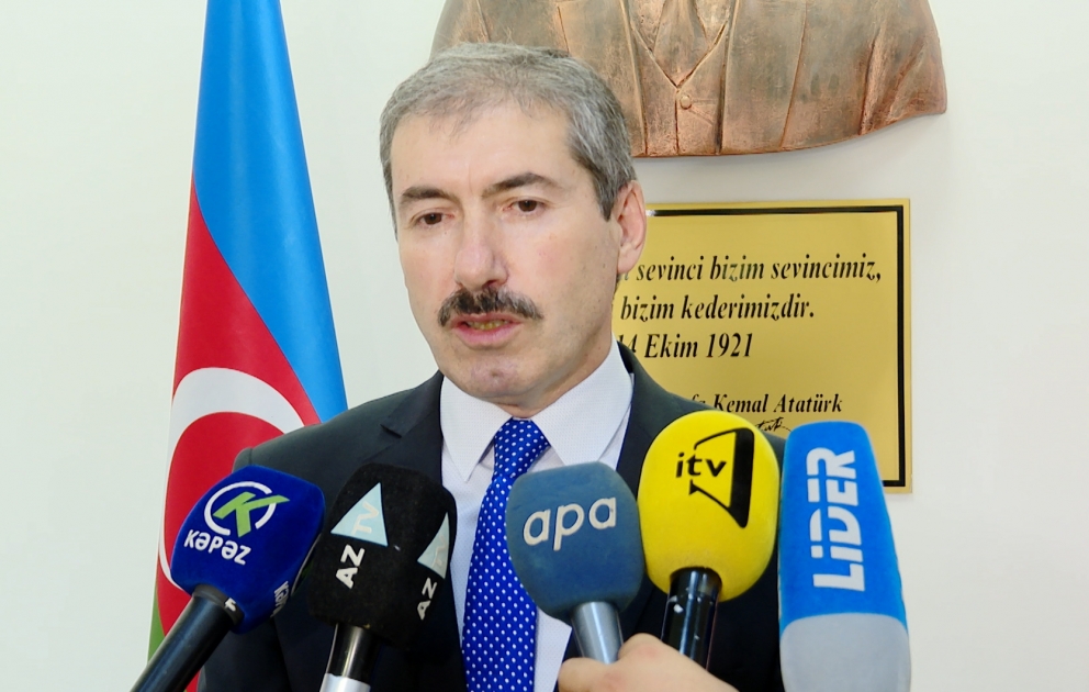 Keçmişdə olduğu kimi Türkiyə yenə də  Azərbaycanla birlikdədir