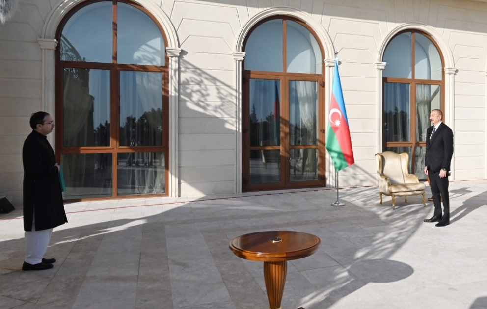Präsident Ilham Aliyev empfängt neu ernannten pakistanischen Botschafter