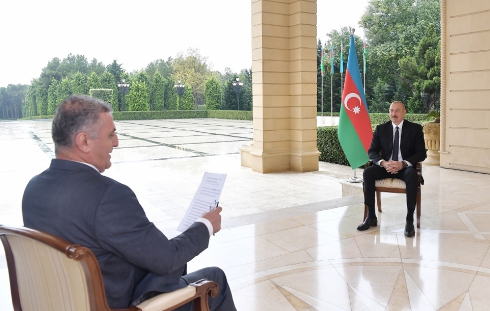 Prezident: Ermənistanın bizə qarşı yeni hücum təşkil etdiyi bir vaxtda atəşkəs məsələsi müzakirə mövzusu ola bilməz