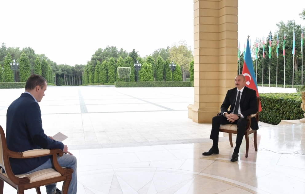 Prezident İlham Əliyev Rusiyanın “Pervıy Kanal” televiziyasına müsahibə verib