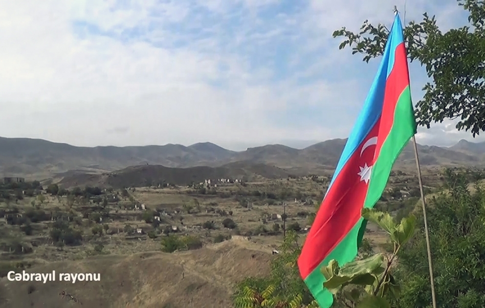 Cəbrayıl rayonunun işğaldan azad olunan ərazilərində Azərbaycan Bayrağı dalğalanır