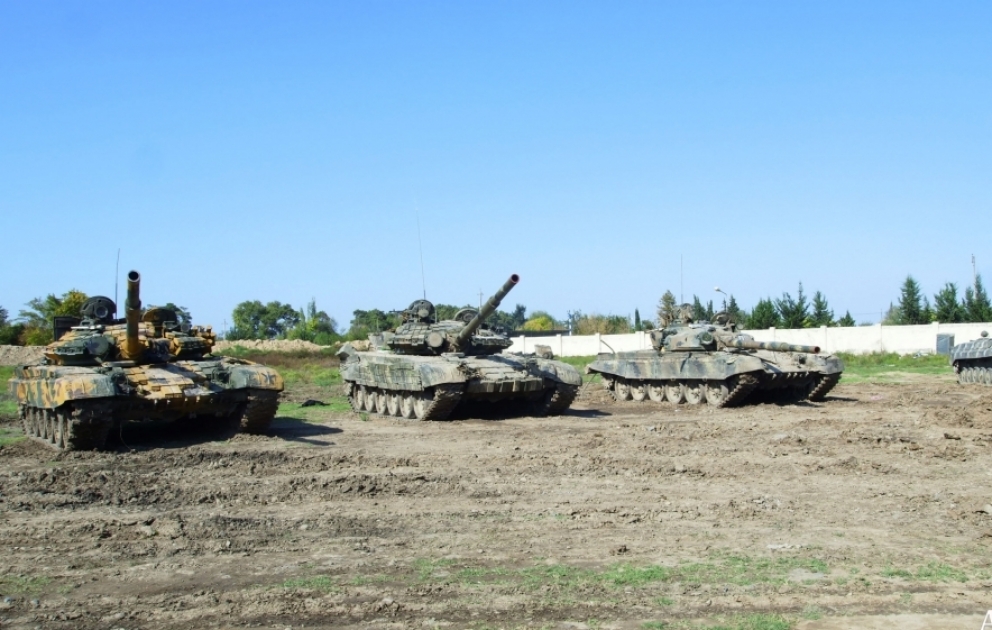 Ermənistan silahlı qüvvələrinin xeyli sayda tank və PDM-ləri ələ keçirilib