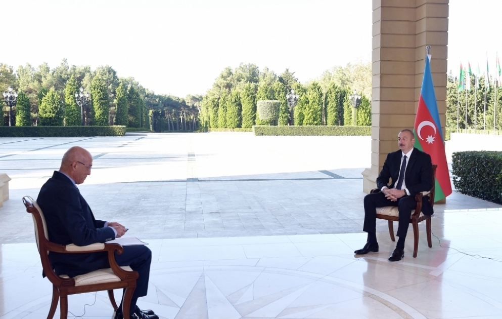 Le président Ilham Aliyev accorde un entretien à la chaîne de télévision turque NTV