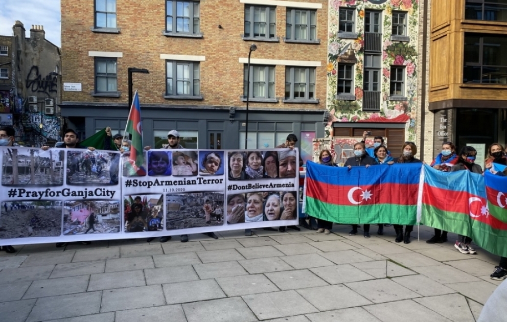Böyük Britaniyadakı soydaşlarımız “Amnesty İnternational” təşkilatının ofisinin qarşısında aksiya keçiriblər
