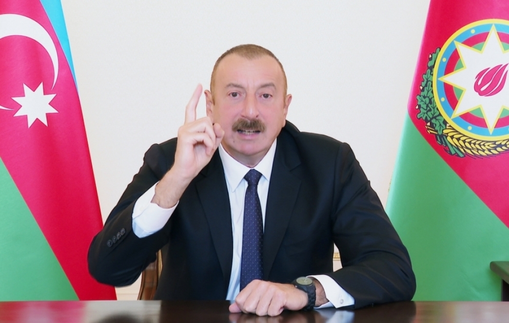 Prezident: Bu gün biz hamımız, bütün Azərbaycan xalqı xalqımızın, dövlətimizin ən parlaq səhifəsini yazırıq, birlikdə yazırıq