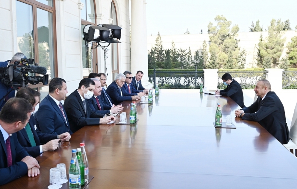 Prezident İlham Əliyev: Türkiyə-Azərbaycan birliyi sarsılmazdır və ağır günlərdə biz bir-birimizin yanındayıq