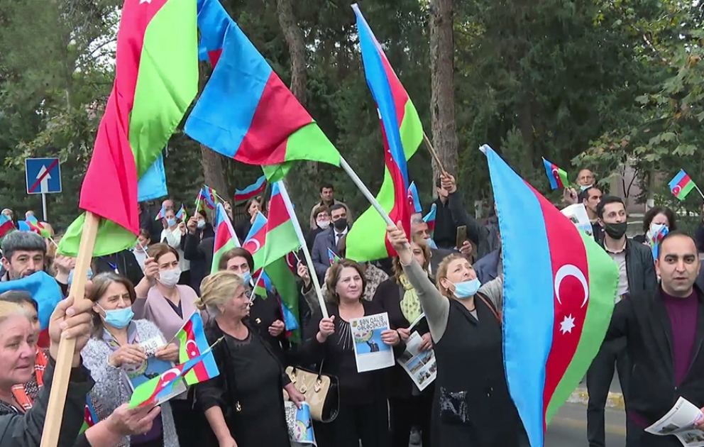 Döyüş iştirakçıları arasında təbliğat və təşviqat işləri davam edir