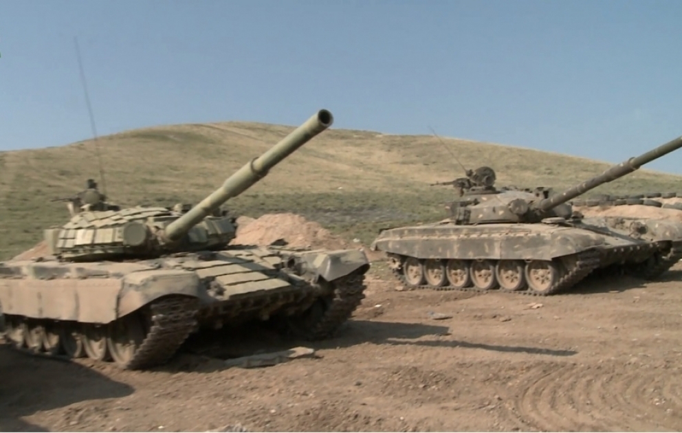 Verteidigungsministerium veröffentlicht Video zu beschlagnahmten armenischen militärischen Ausrüstungen