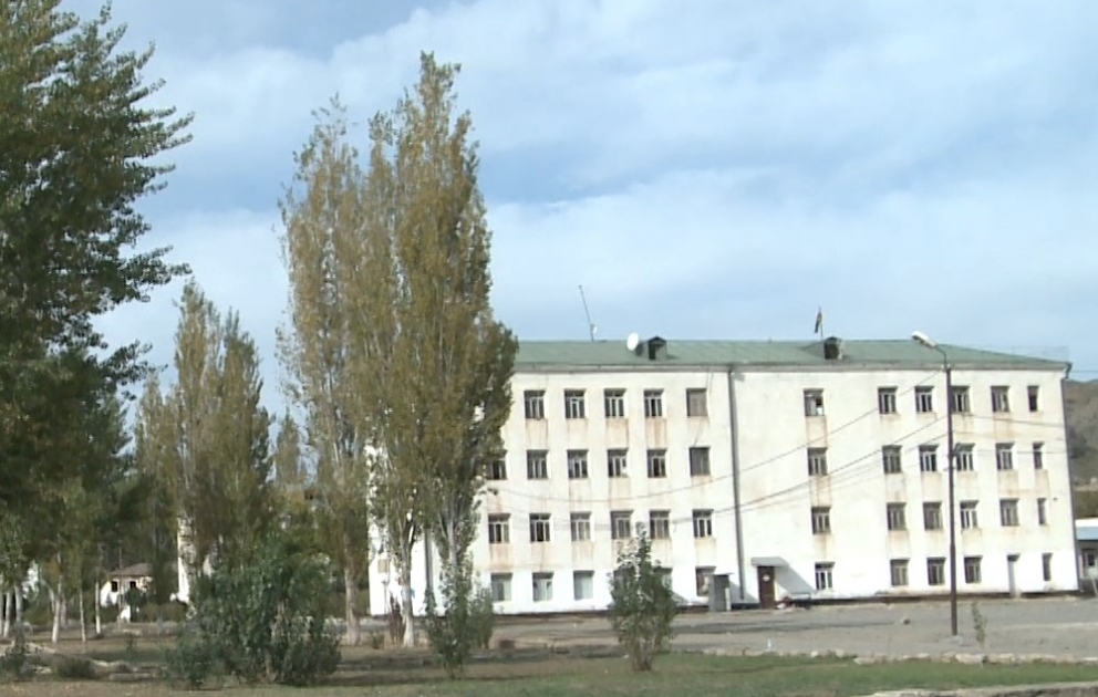 Videoaufnahmen aus der Stadt Gubadli - nach Okkupation