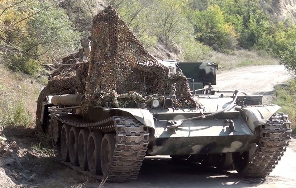 Военная техника и боеприпасы, оставленные противником при бегстве в ходе боев на Губадлинском направлении