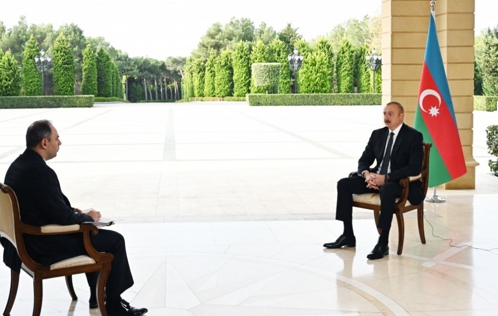 Präsident Ilham Aliyev gibt russischer Nachrichtenagentur Interfax Interview