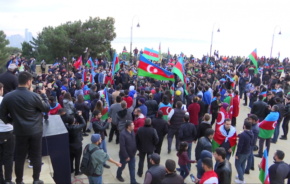 Azərbaycan xalqı şanlı qələbəmizi bayram edir