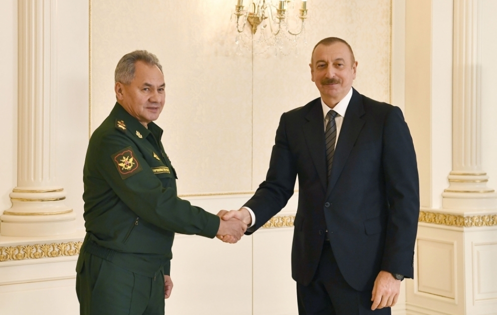 Prezident İlham Əliyev Rusiyanın müdafiə nazirinin başçılıq etdiyi nümayəndə heyətini qəbul edib