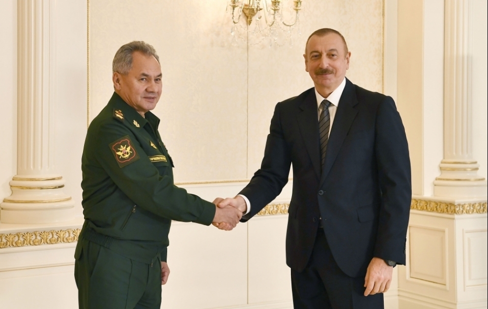 Präsident Ilham Aliyev empfängt russische Delegation