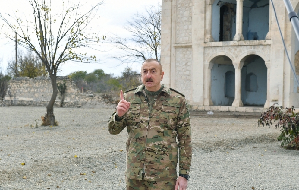 Prezident İlham Əliyev: Müharibənin bütün sirlərini açmaq hələ tezdir.
Vaxt gələcək çox maraqlı məsələlər üzə çıxacaq