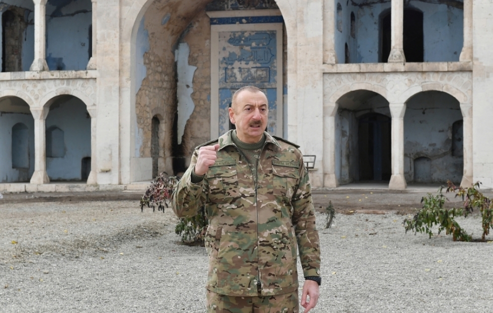 Le président azerbaïdjanais : Nous avons remporté la victoire grâce à nos héroïques soldats et officiers