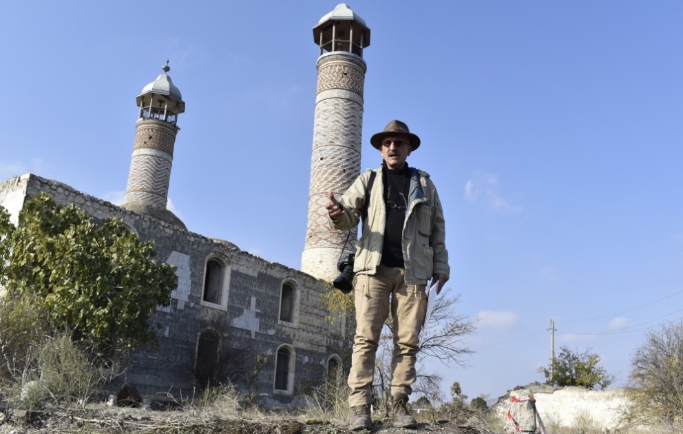 Ağdam şəhərində məşhur fotoqraf Reza Deqatinin 1992-ci ildə çəkdiyi fotoların səyyar sərgi-təqdimatı olub