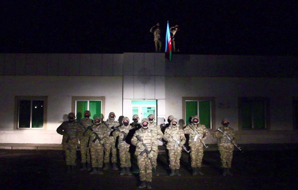 Le drapeau azerbaïdjanais a été hissé dans la région de Latchine, libérée de l'occupation